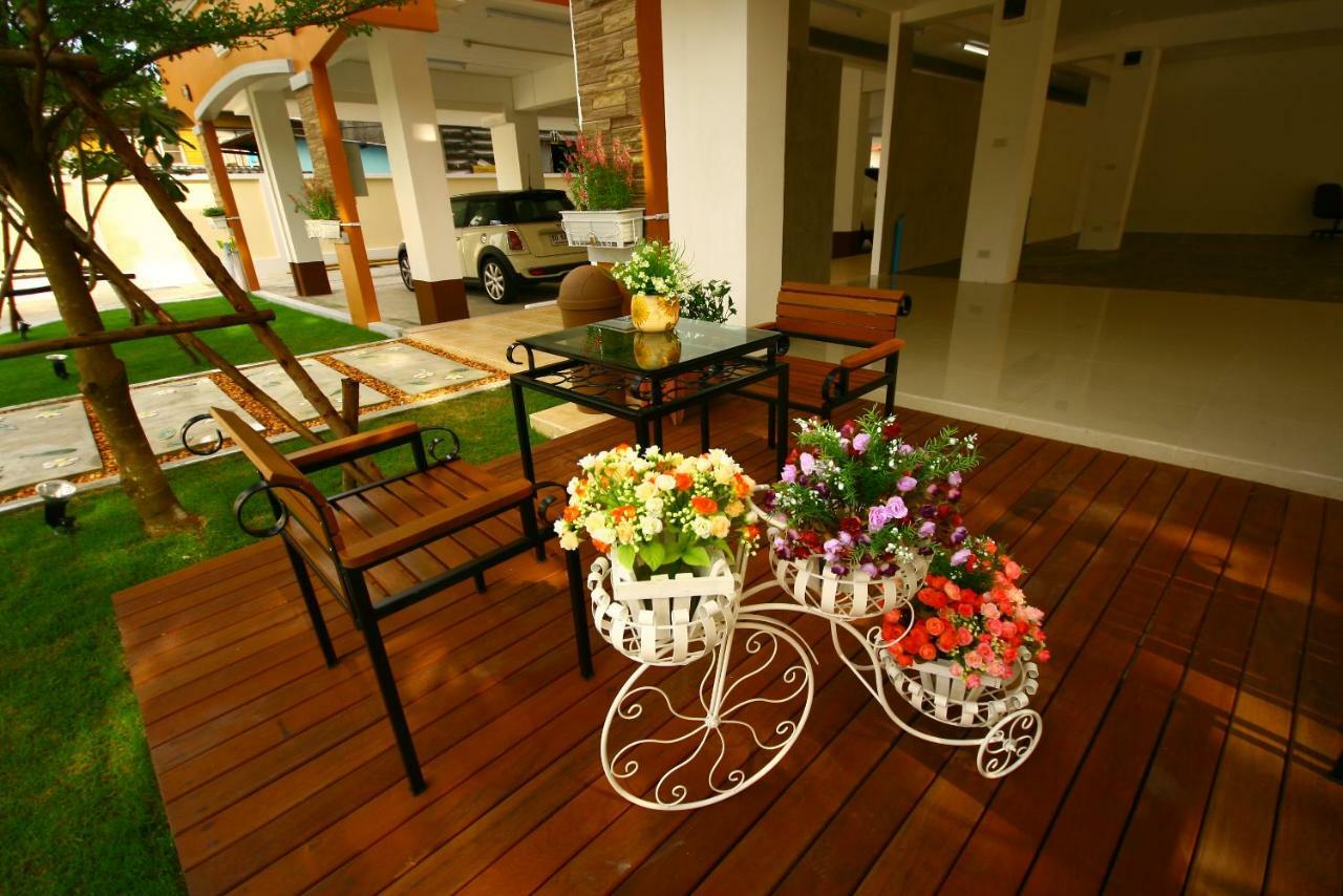 At Home Phetkasem Bangkok Exterior photo