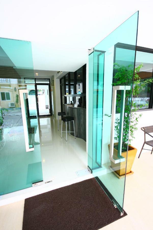 At Home Phetkasem Bangkok Exterior photo